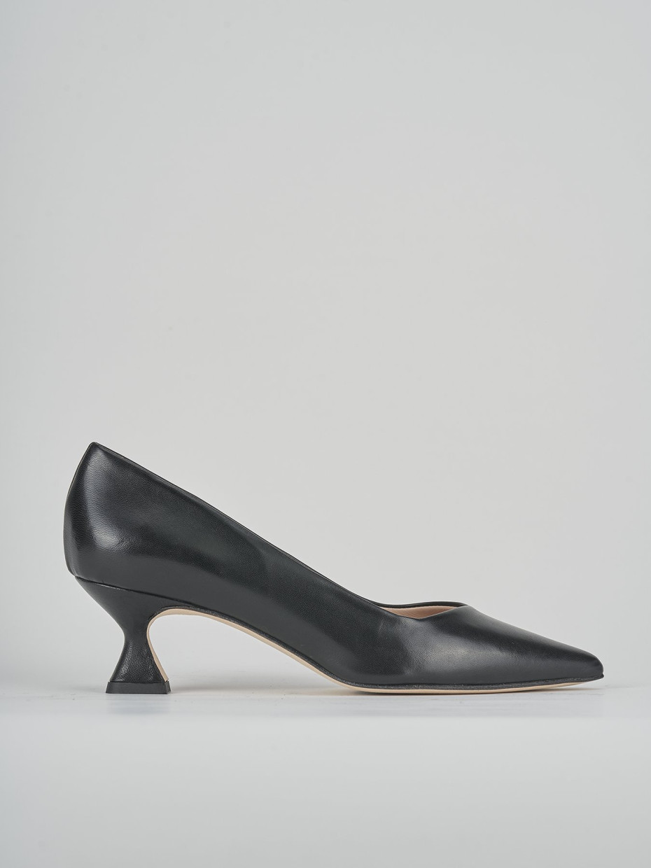 Pumps heel 5 cm black leather