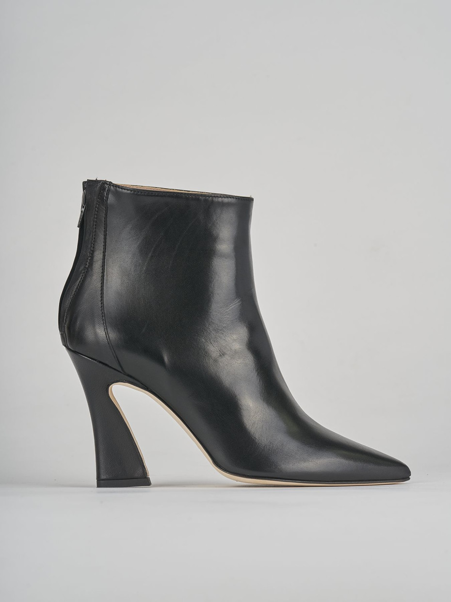 Botines de tacón alto tacón 9 cm negro cuero