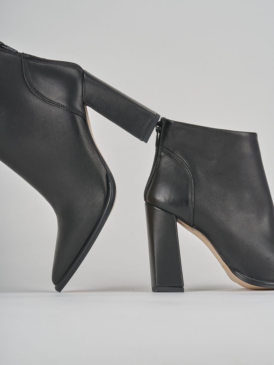 Botines de tacón alto tacón 9 cm negro cuero