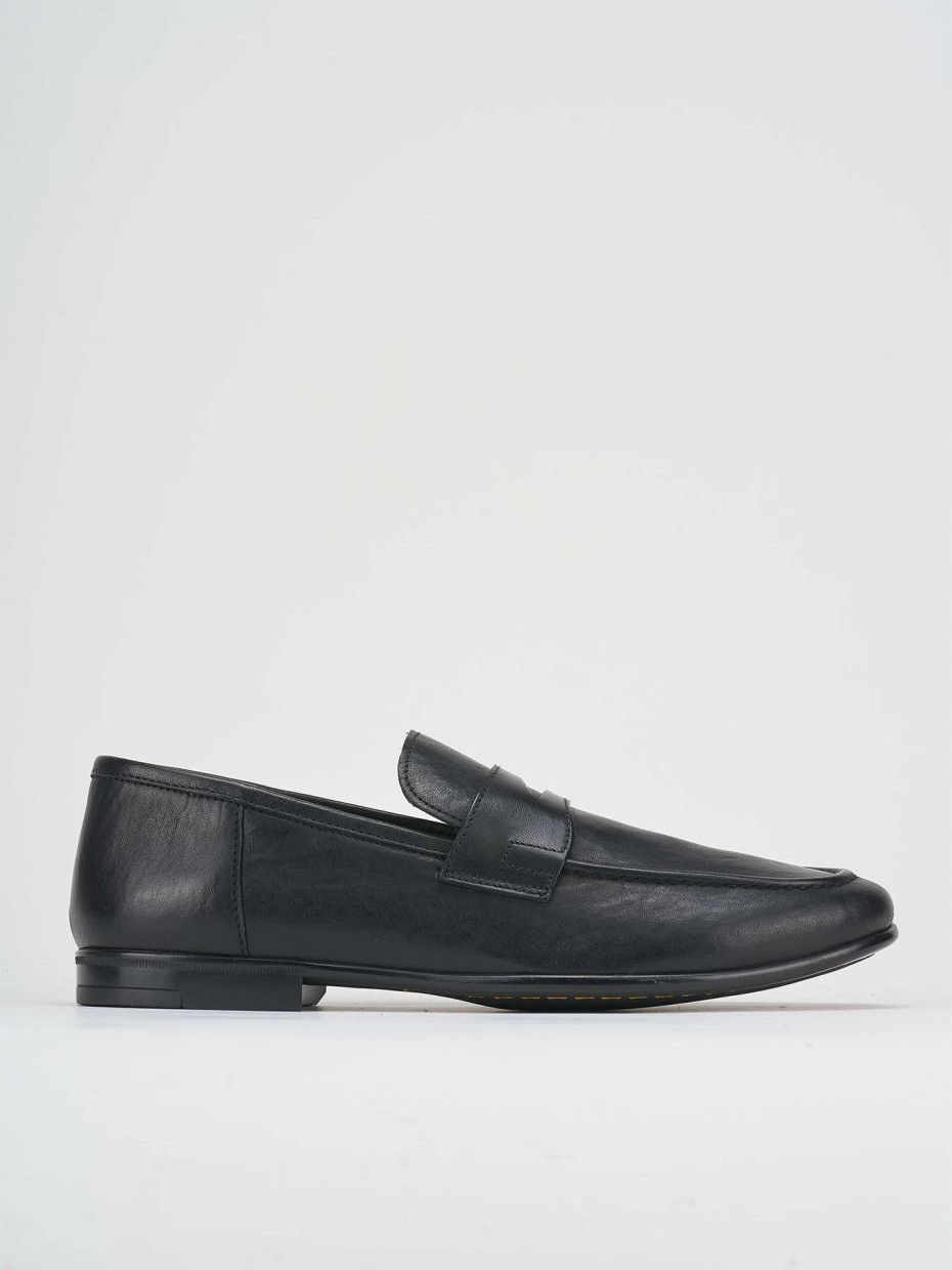 Mocassino nero pelle