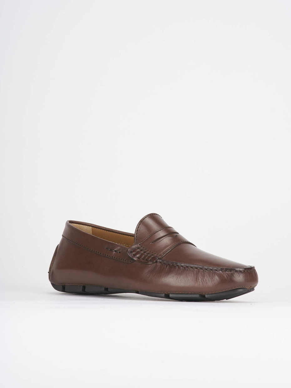 Mocasines marrón oscuro cuero