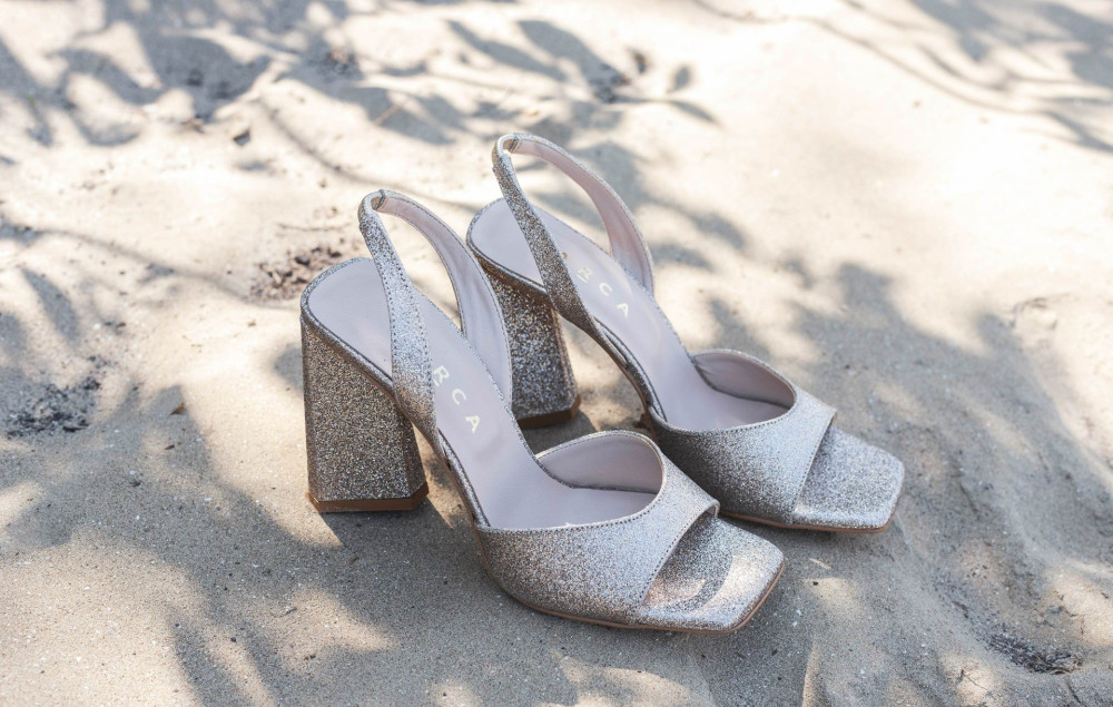 Sandalias de tacón alto tacón 9 cm beis cuero
