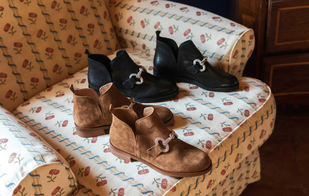 Botines de tacón bajo tacón 2 cm marrón ante