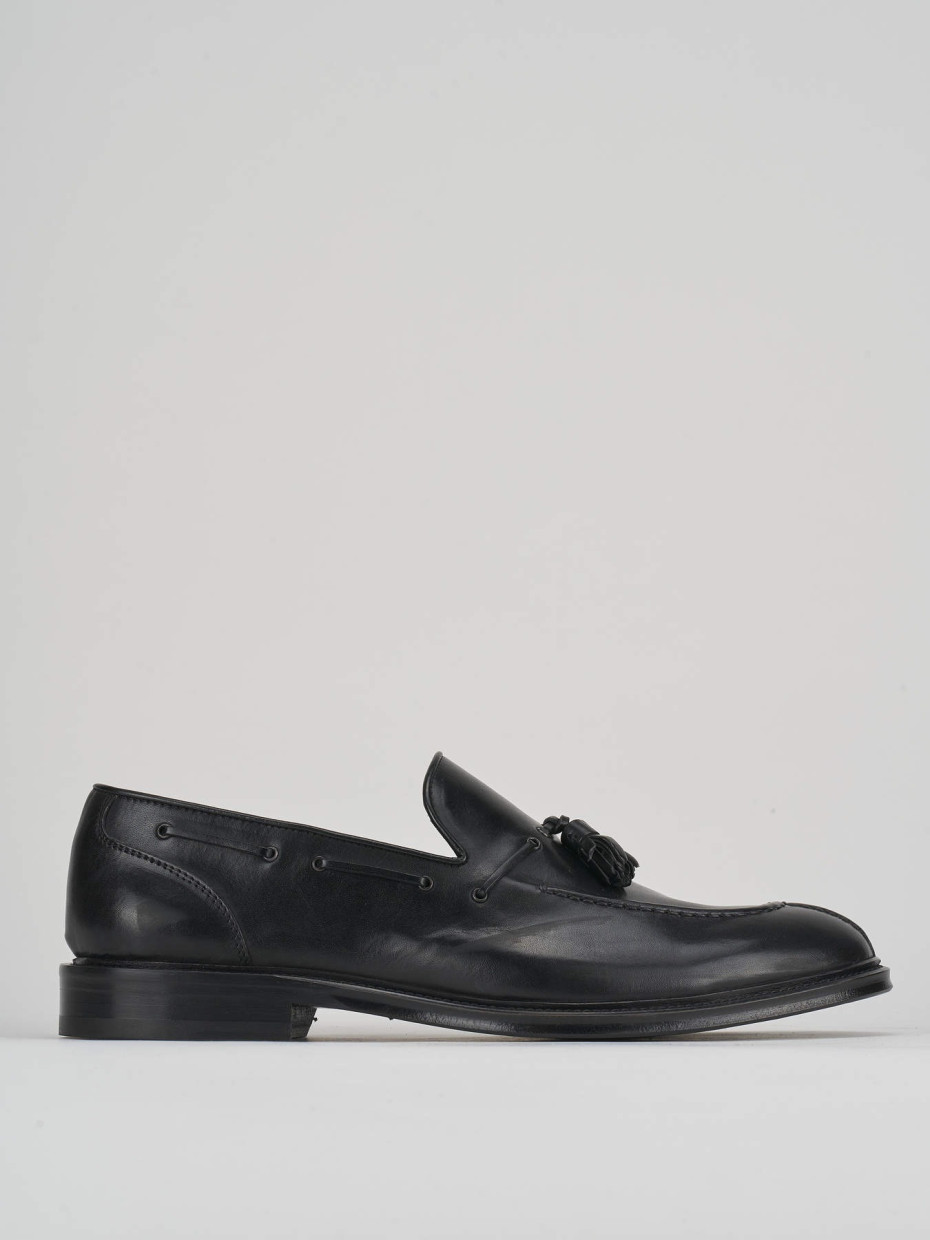 Mocasines tacón 2 cm negro cuero
