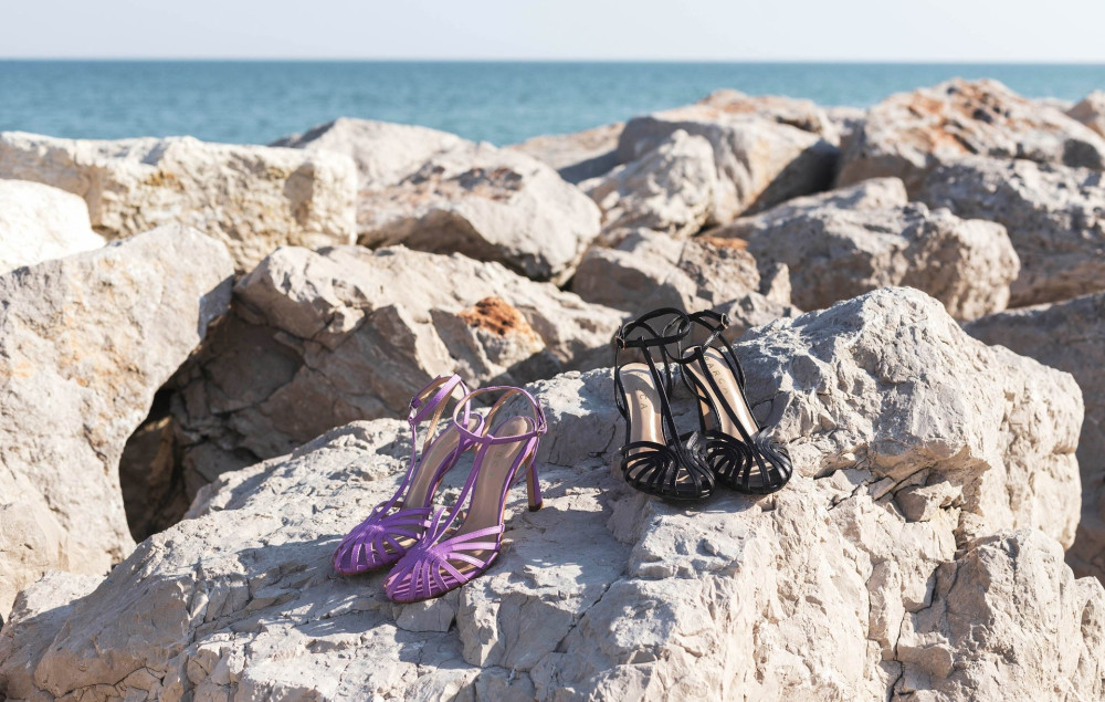 High heel sandals heel 9 cm black leather