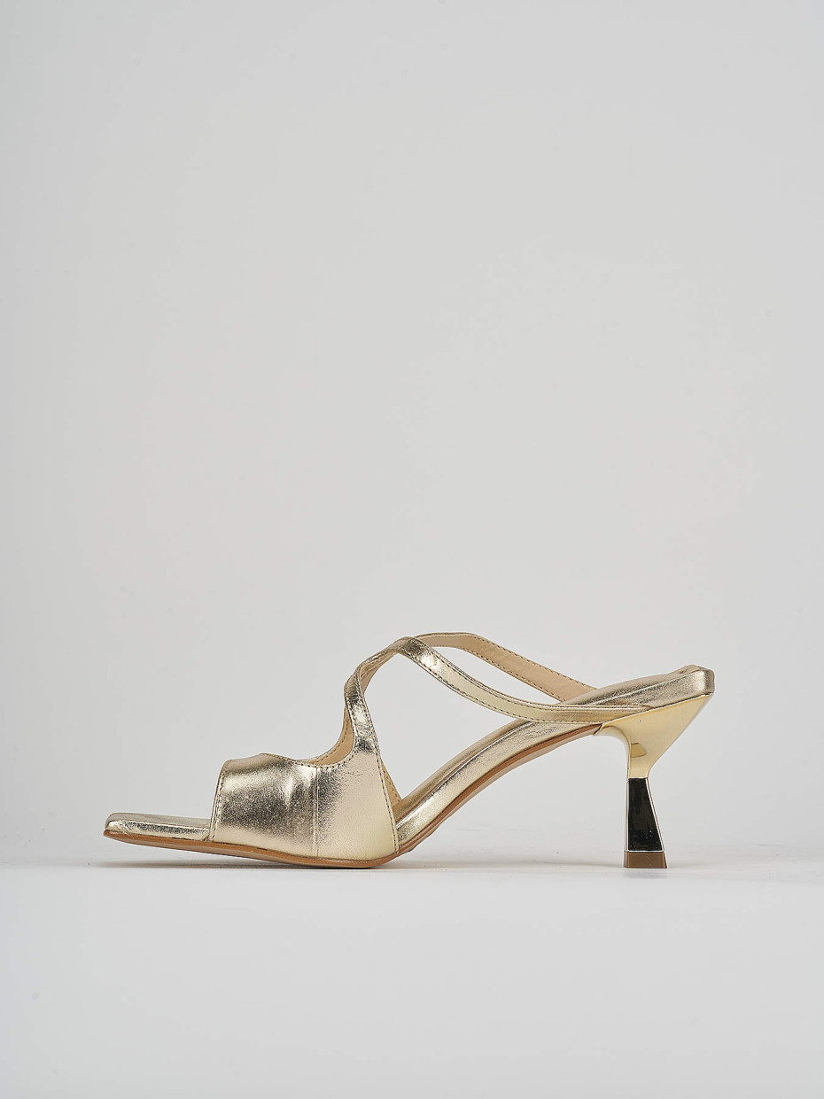 Mules tacón 6 cm oro cuero