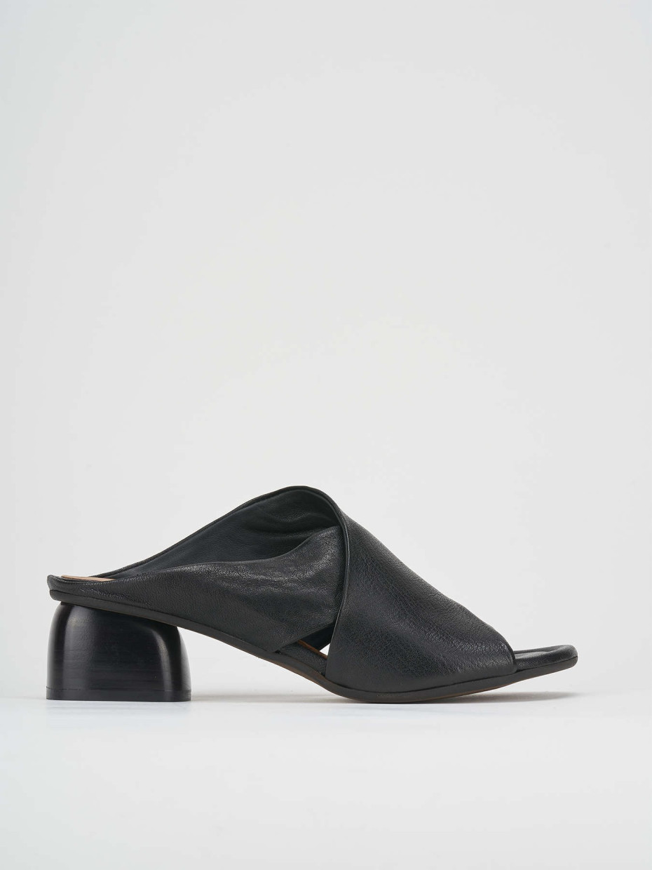 Mules tacón 5 cm negro cuero