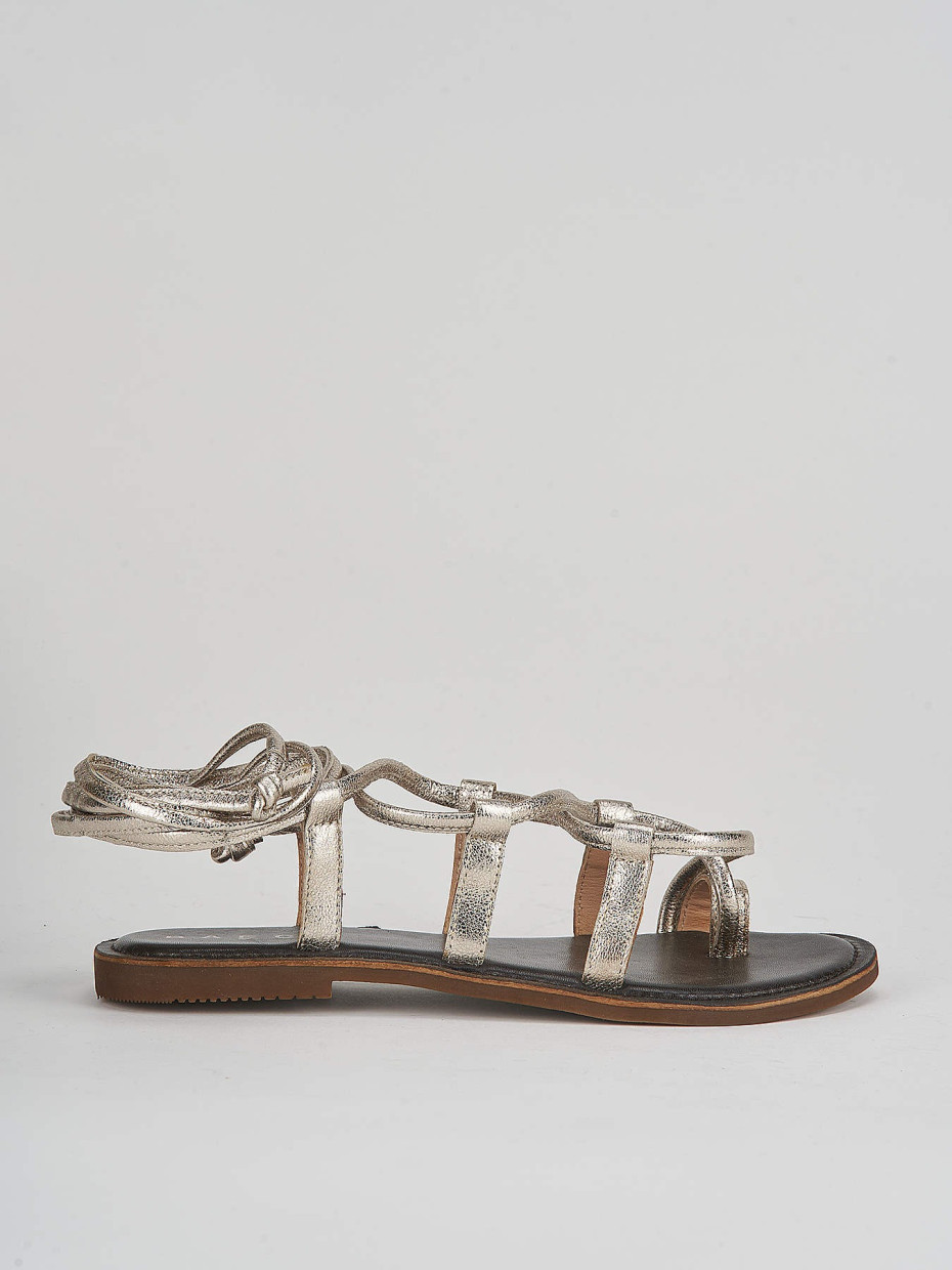 Low heel sandals heel 1 cm gold leather