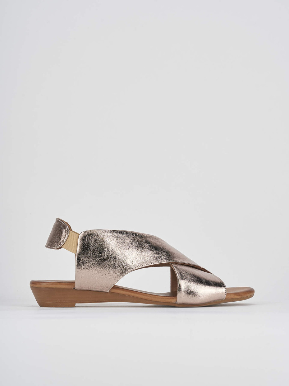 Sandalias de cuña tacón 3 cm bronce cuero