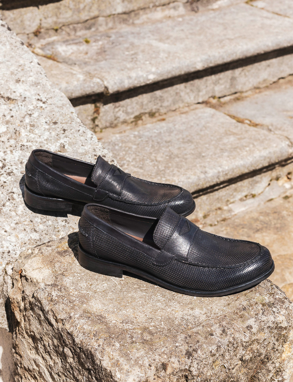Mocasines tacón 1 cm negro cuero