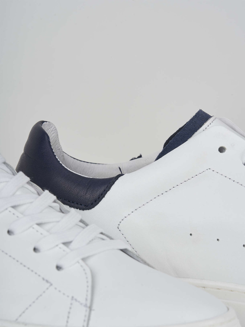 Sneakers white leather