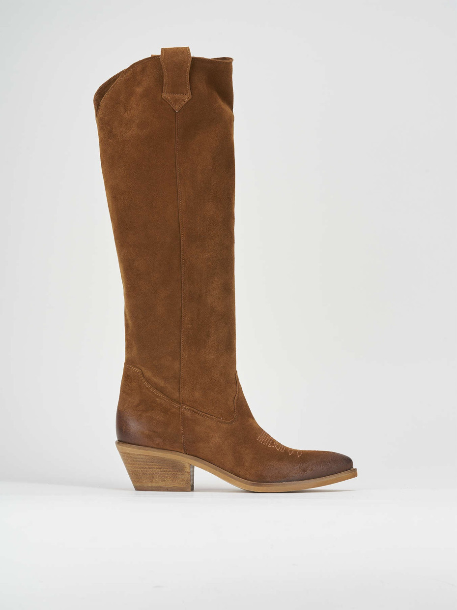 Low heel boots heel 4 cm brown suede
