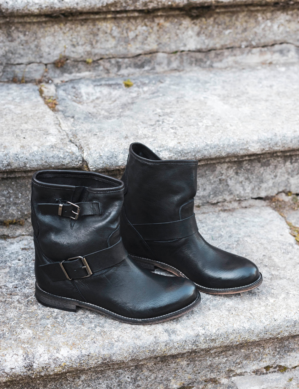 Botines de tacón bajo tacón 2 cm negro cuero