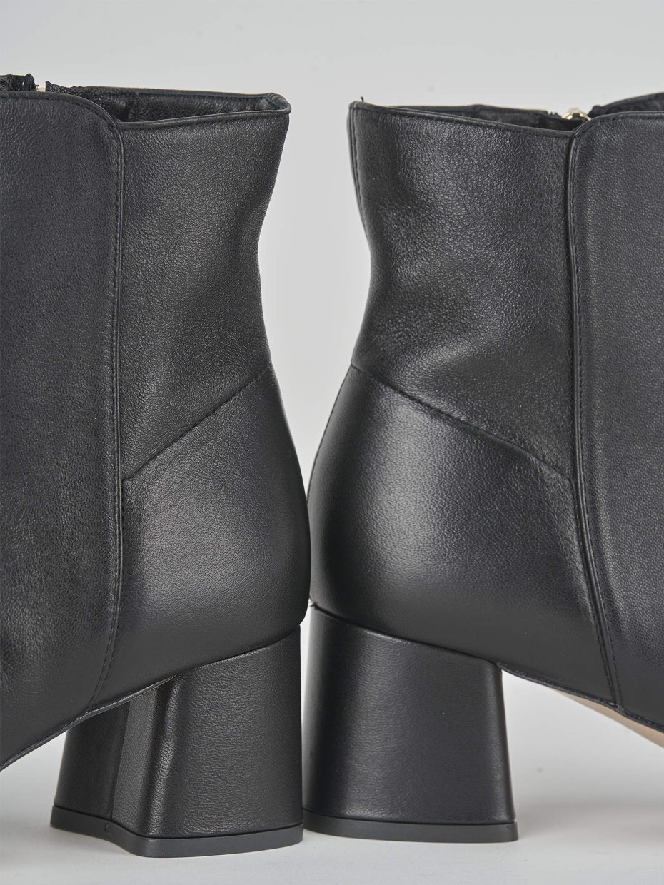 Botines de tacón alto tacón 5 cm negro cuero