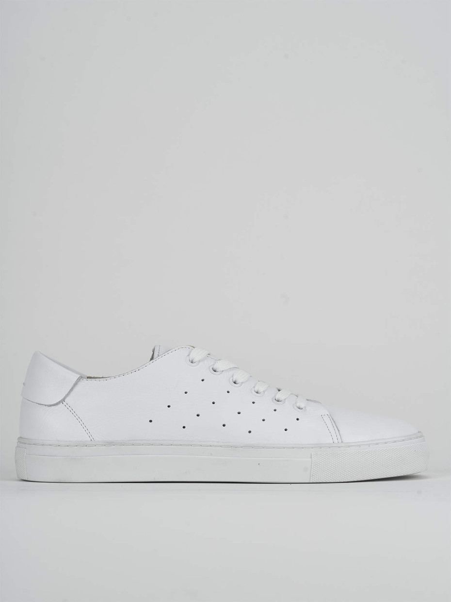 Sneakers white leather