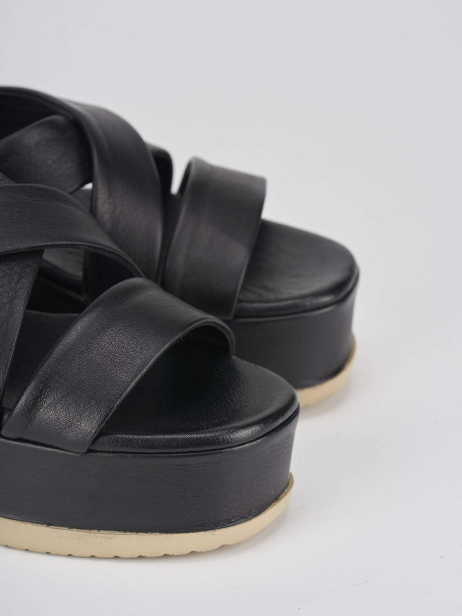 Sandalias de cuña tacón 5 cm negro cuero