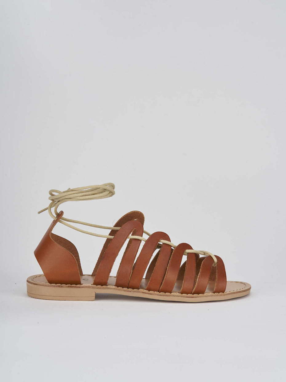 Sandalias de tacón bajo tacón 1 cm marrón cuero