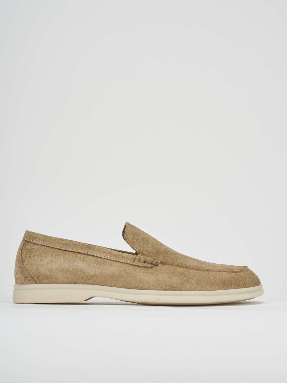 Mocasines tacón 1 cm beis ante
