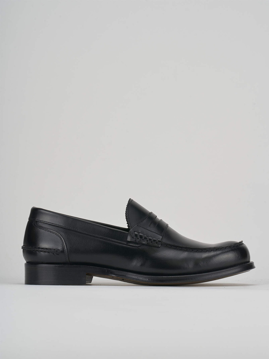 Mocasines tacón 2 cm negro cuero