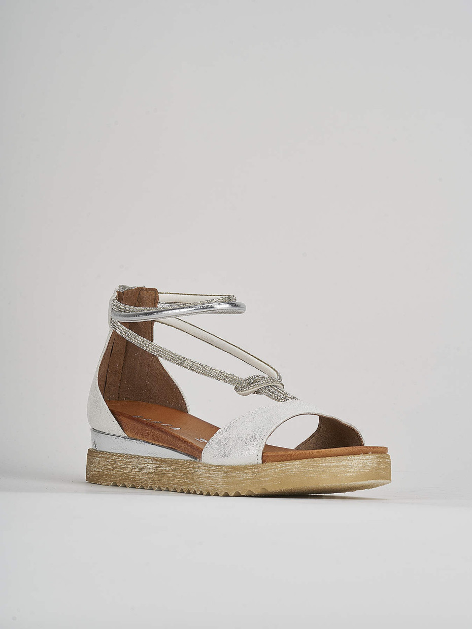 Sandalias de cuña tacón 3 cm plata cuero