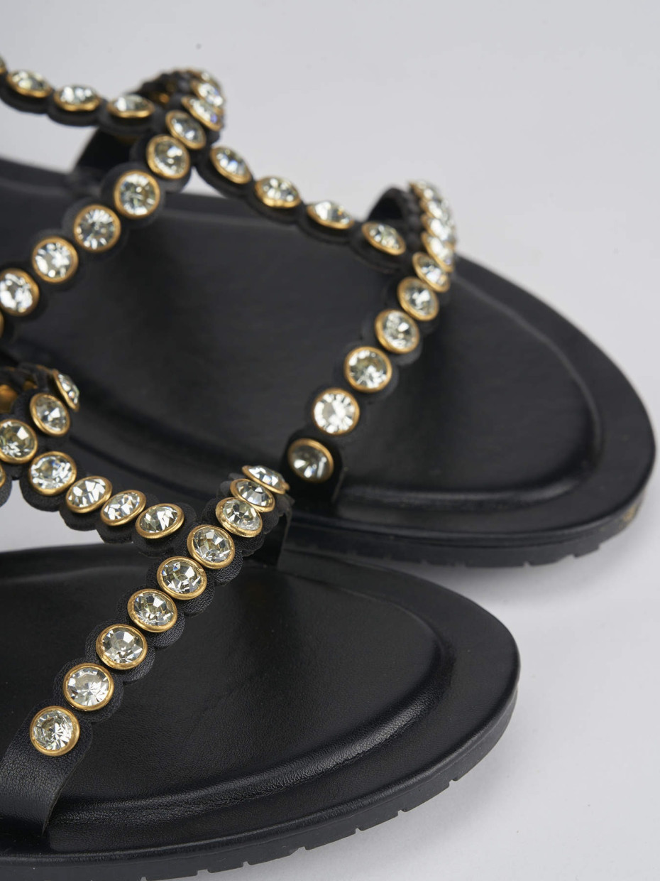 Sandalias de tacón bajo tacón 1 cm negro cuero