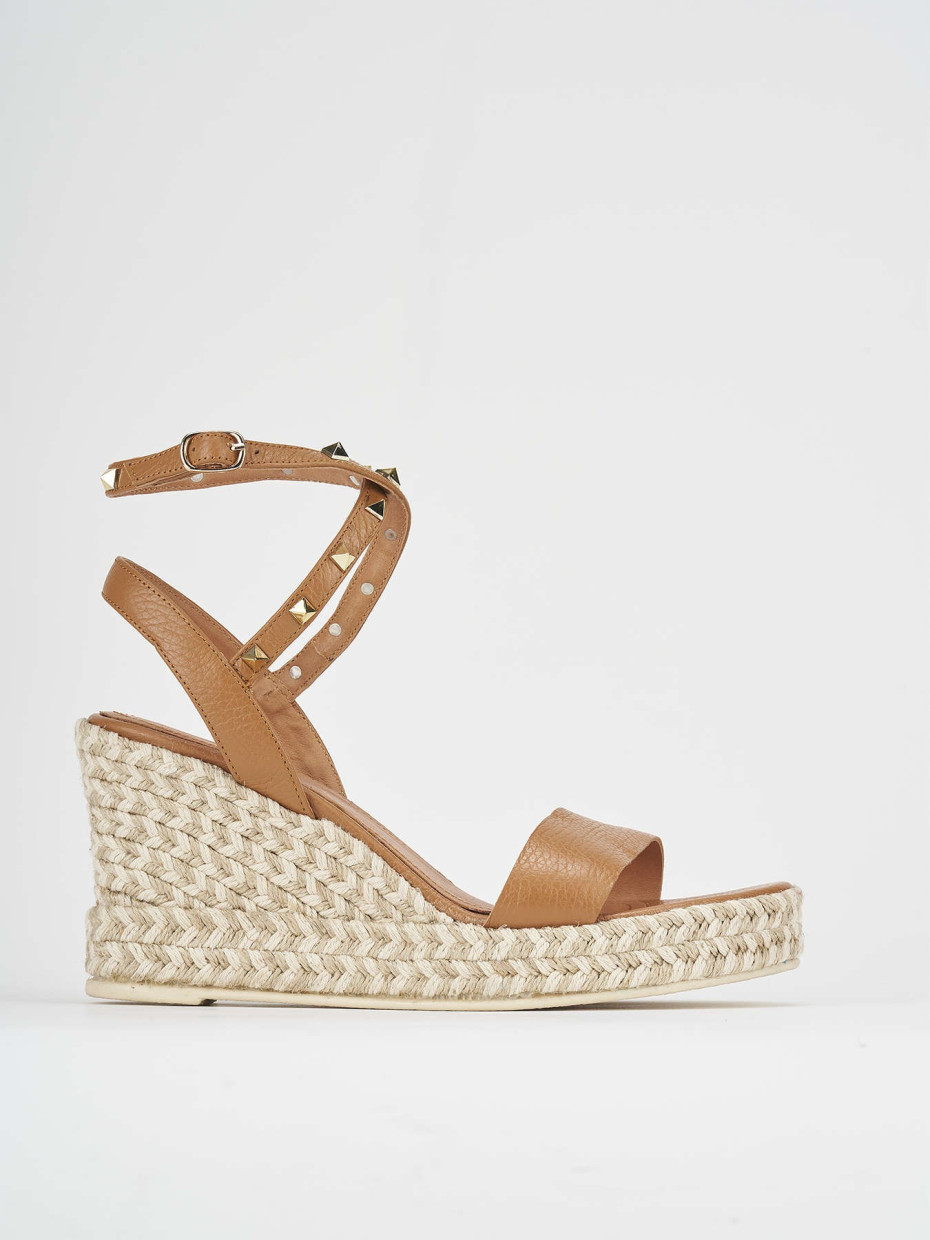 Wedge heels heel 9 cm brown leather