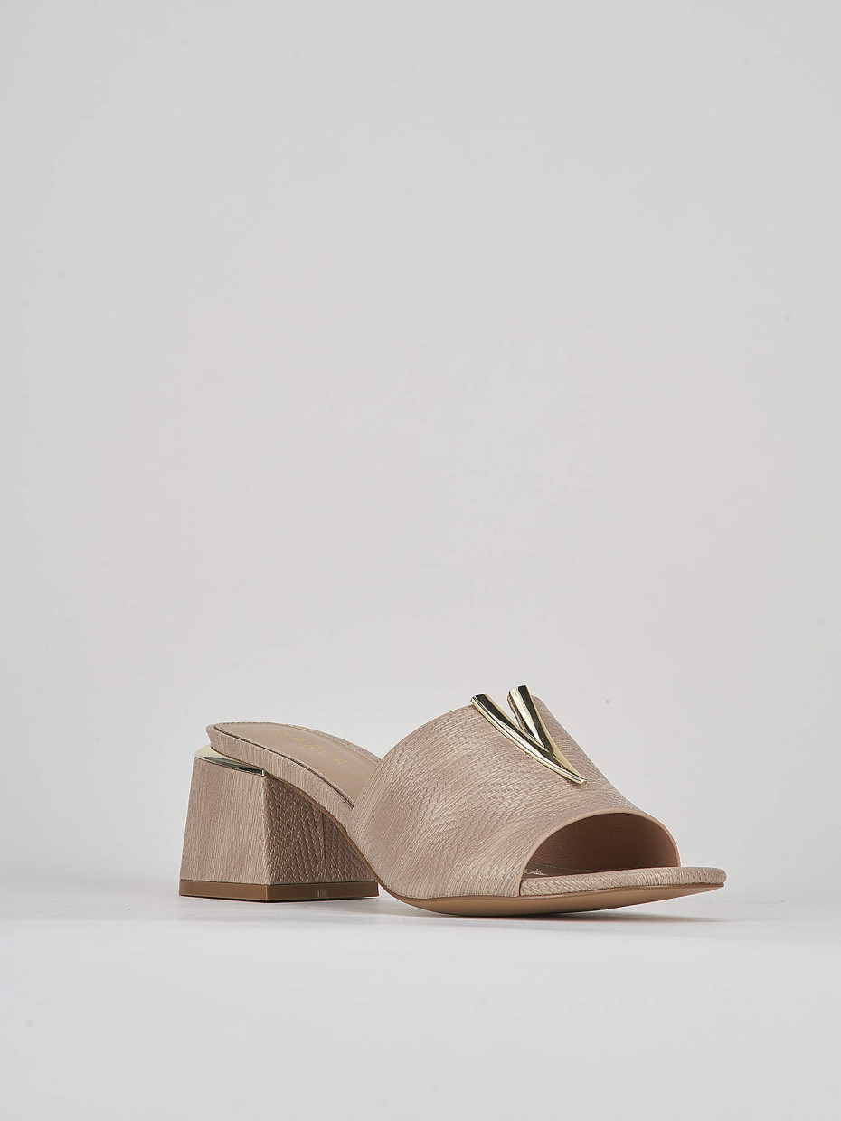 Mules tacón 5 cm beis cuero