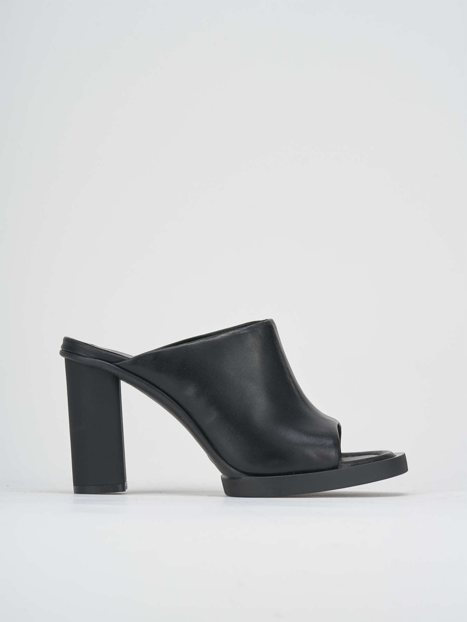 Mules tacón 9 cm negro cuero
