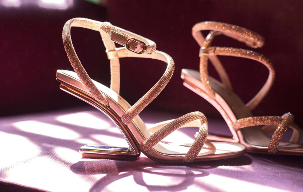 High heel sandals heel 9 cm gold leather