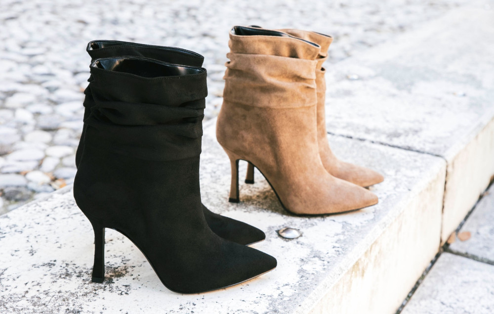 High heel ankle boots heel 9 cm black suede