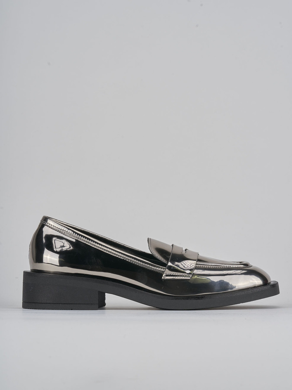 Mocasines tacón 3 cm plata cuero
