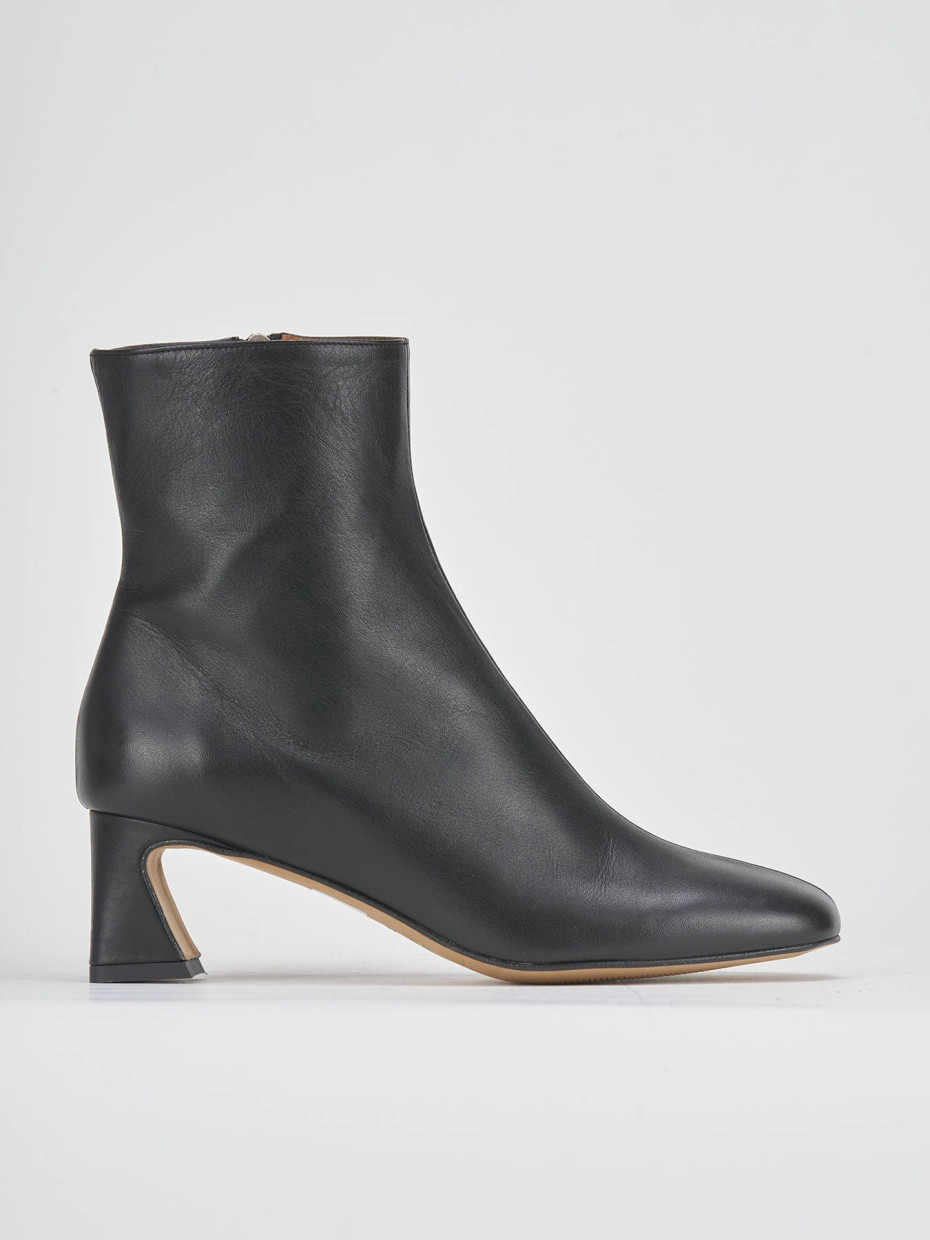 Botines de tacón alto tacón 5 cm negro cuero