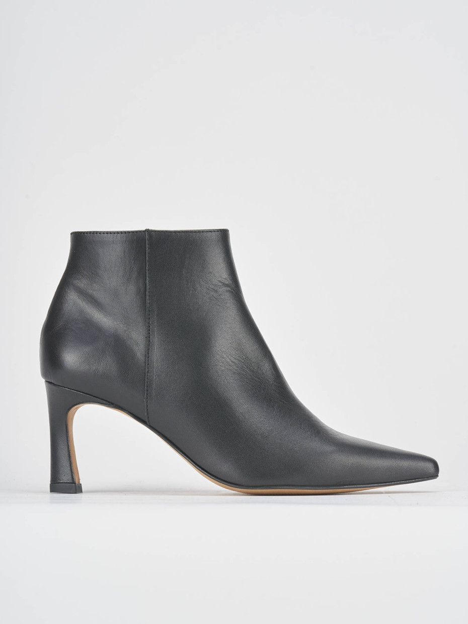 Botines de tacón alto tacón 8 cm negro cuero
