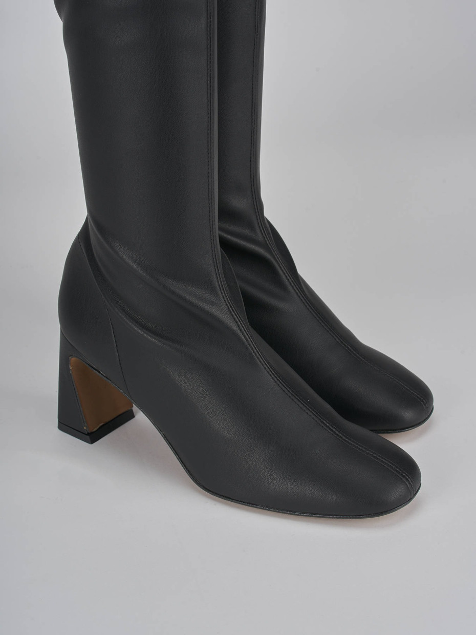 Botas de tacón alto tacón 9 cm negro cuero