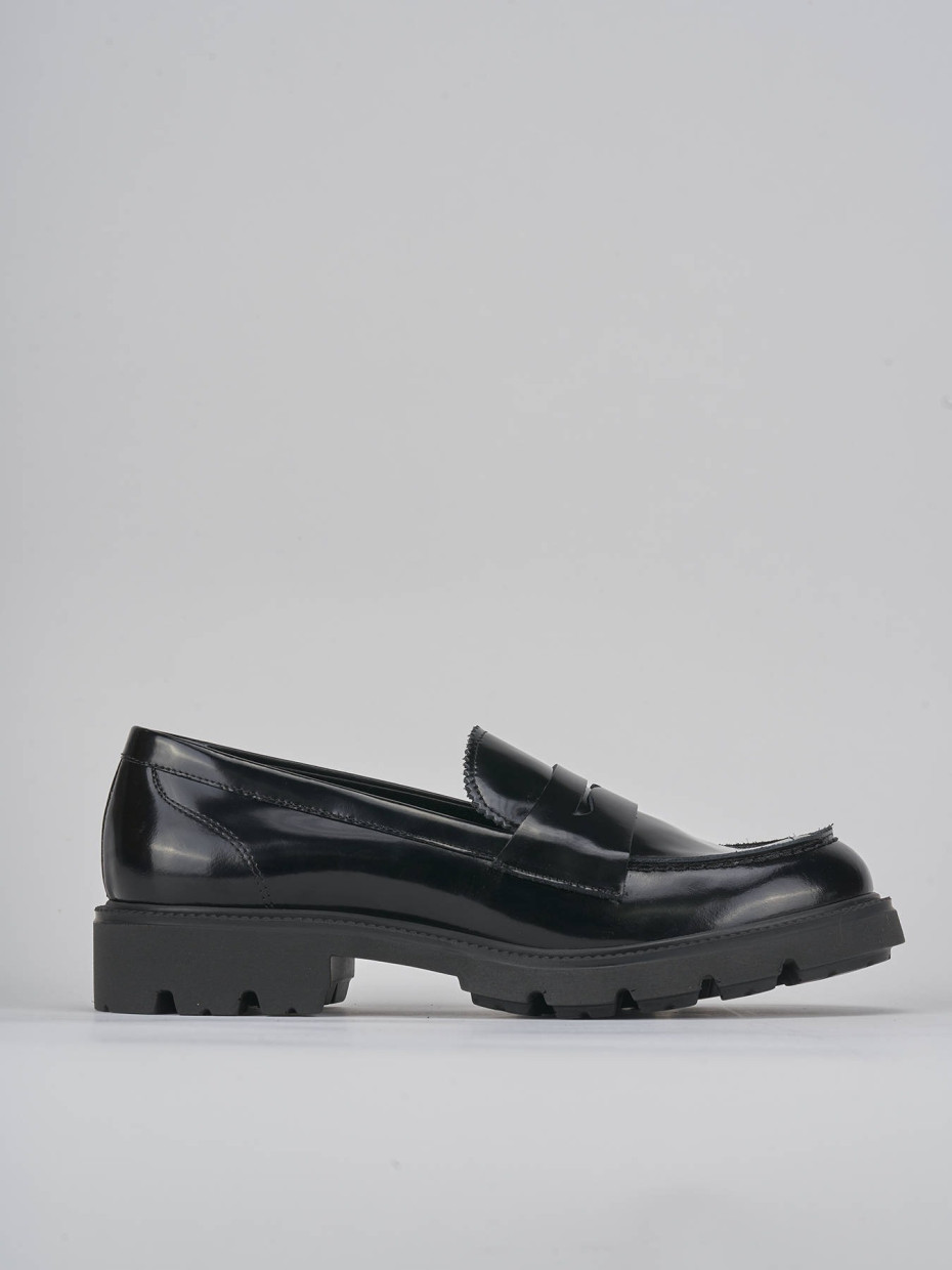 Mocasines tacón 2 cm negro cuero