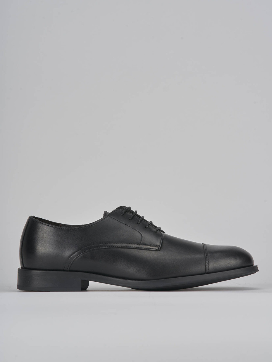 Zapatos de cordones negro cuero