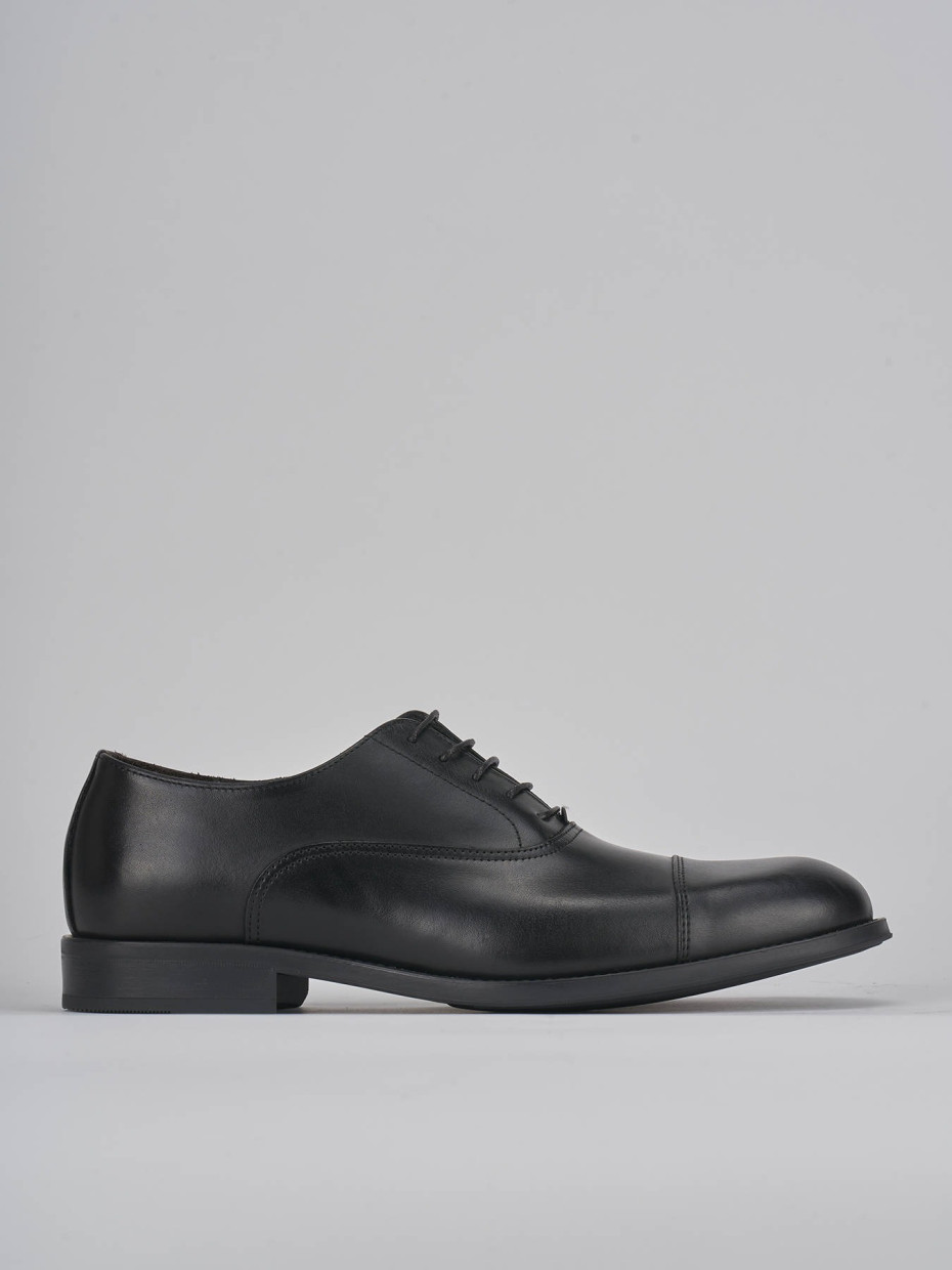 Stringate pelle nero