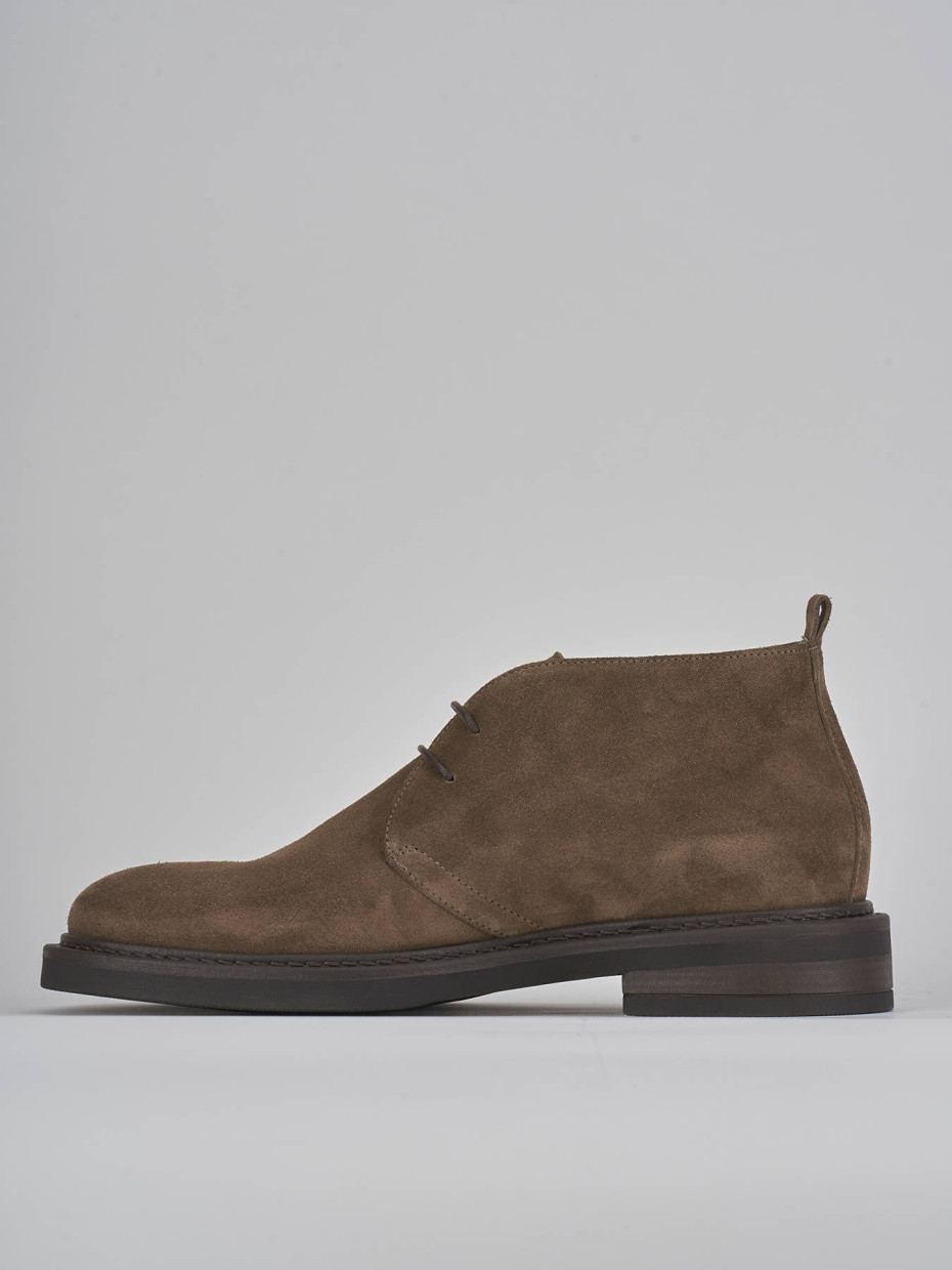 Botas militares beis ante