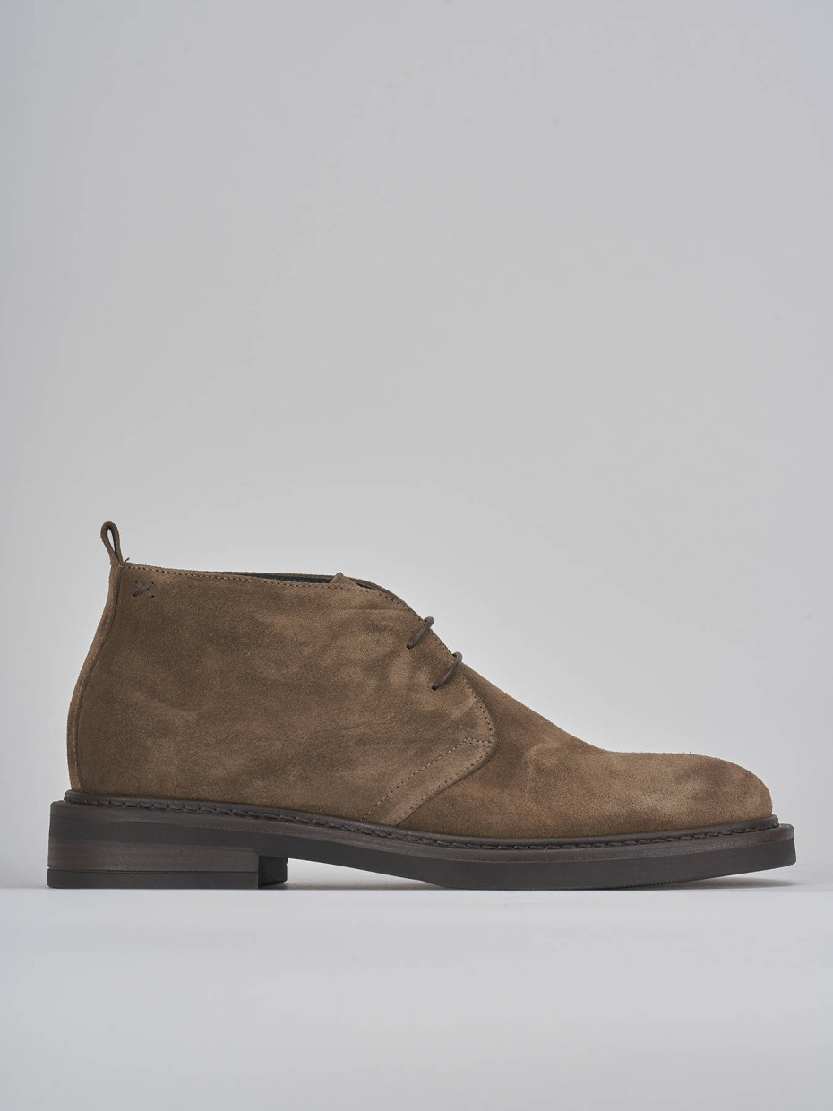 Botas militares beis ante