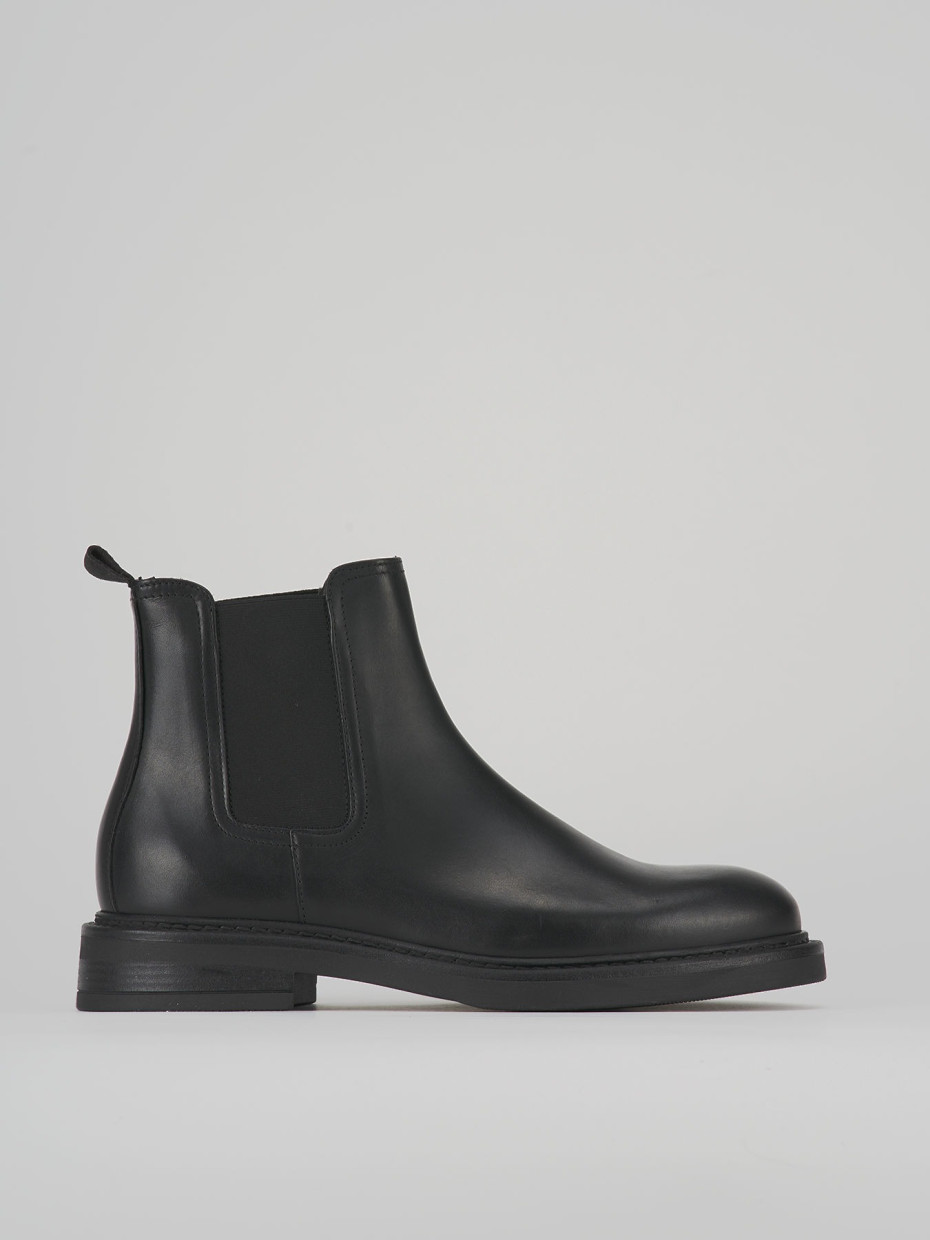 Botines negro cuero
