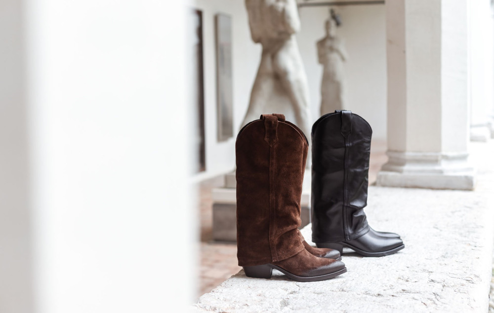 Botas de tacón bajo tacón 4 cm negro cuero