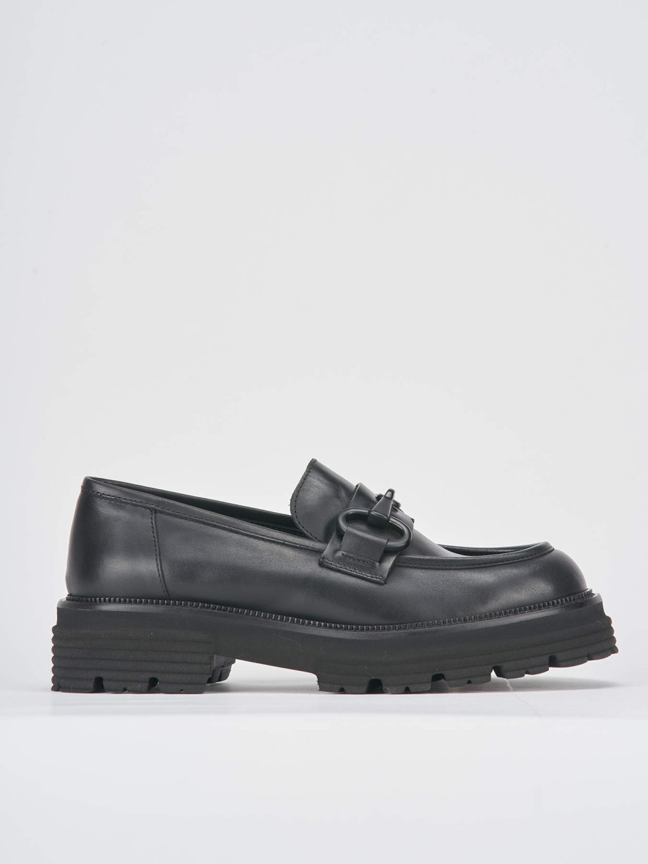 Mocasines tacón 2 cm negro cuero