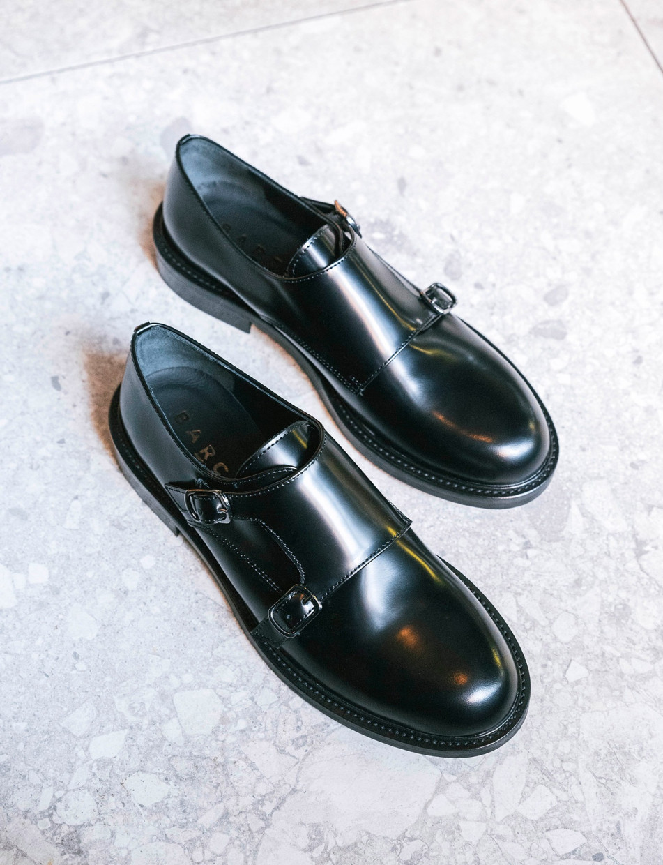Lace-up shoes heel 2 cm black leather