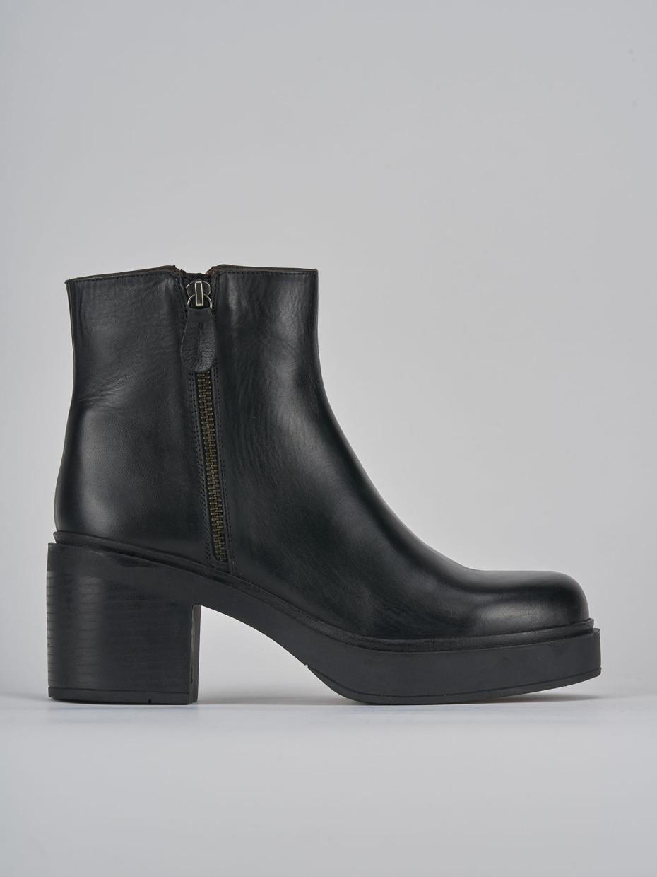 Stivaletti tacco 6cm pelle nero