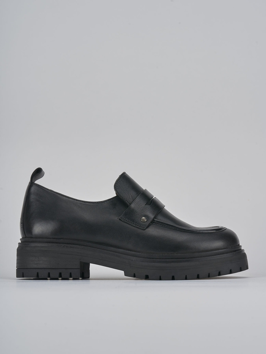 Mocasines tacón 1 cm negro cuero