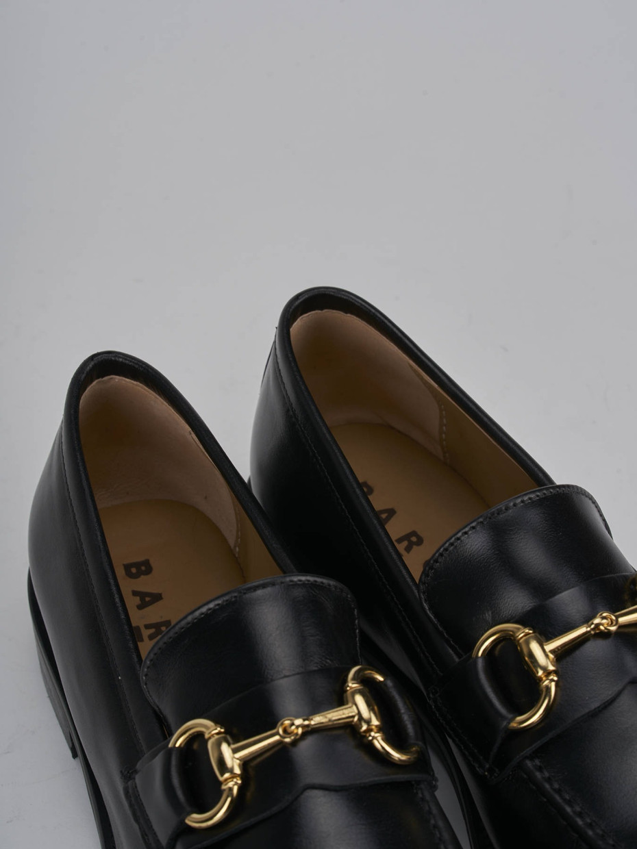 Mocasines tacón 2 cm negro cuero