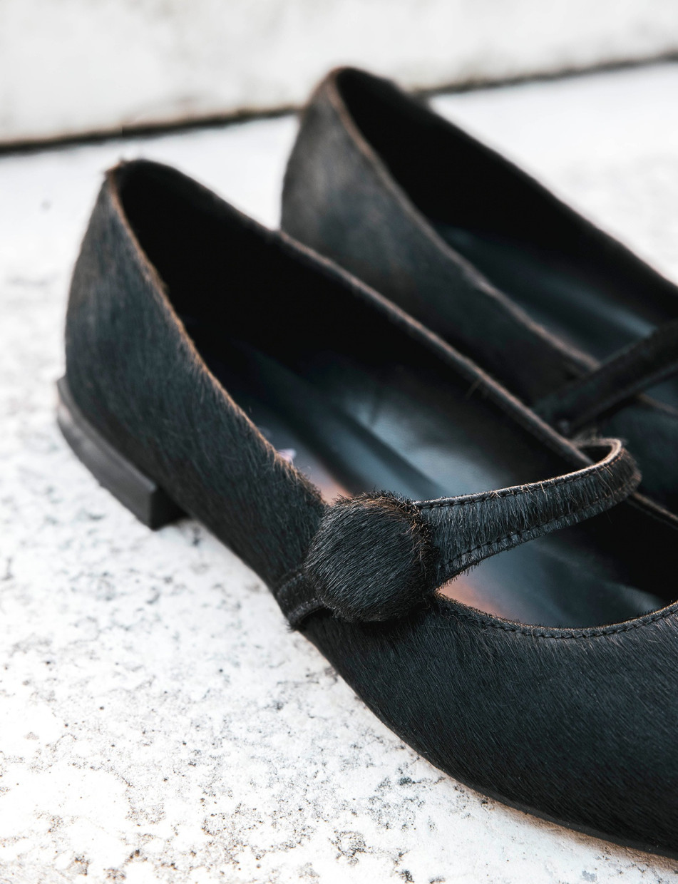 Flat shoes heel 1 cm black horsy