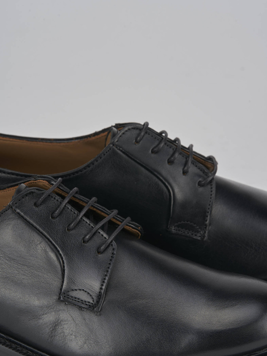 Zapatos de cordones negro cuero