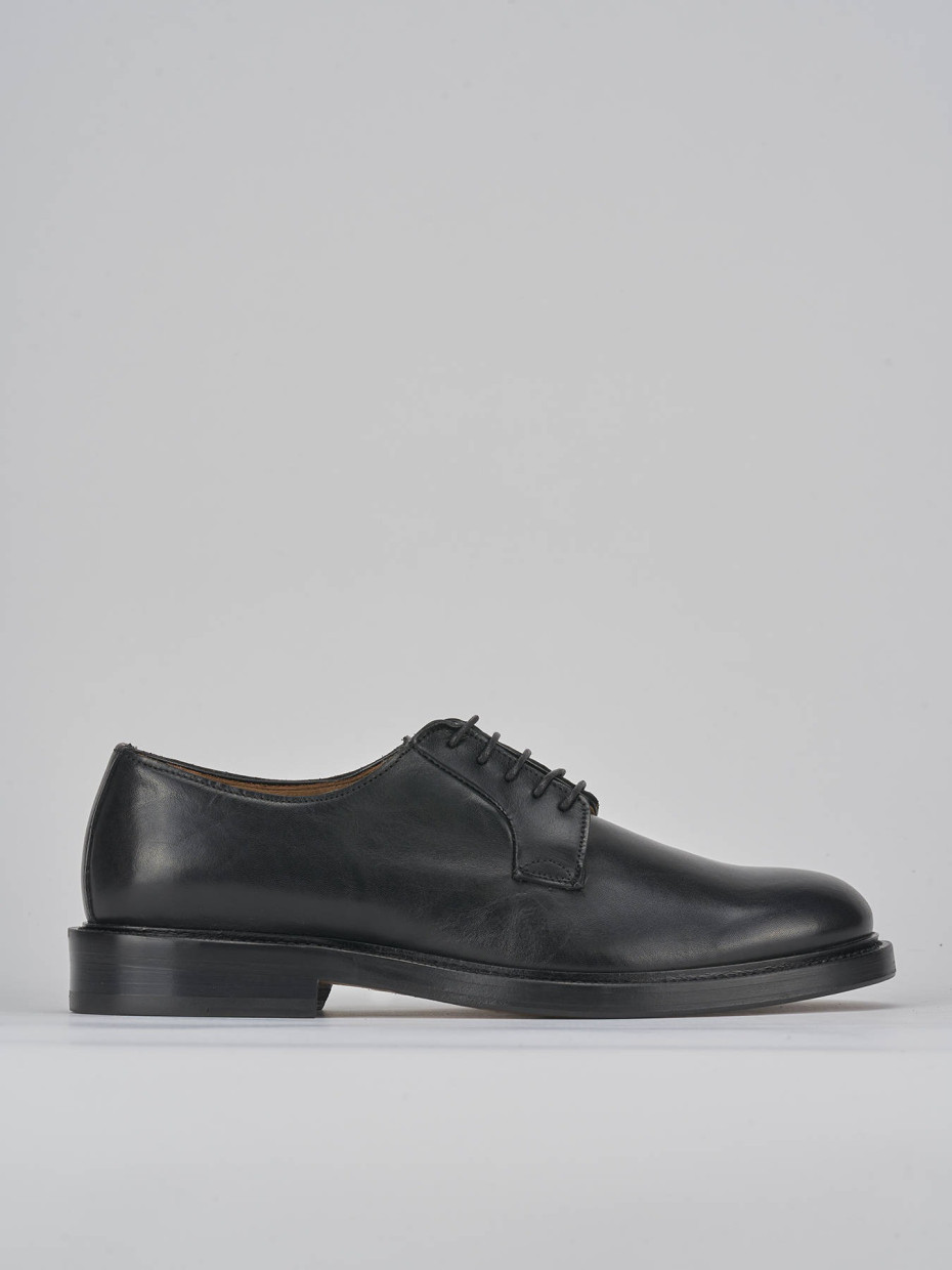 Zapatos de cordones negro cuero