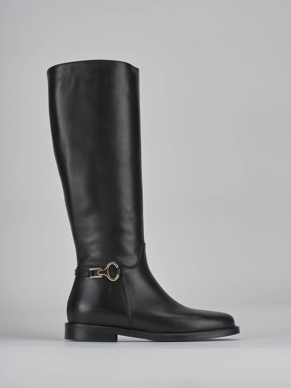 Botas de tacón bajo tacón 2 cm negro cuero